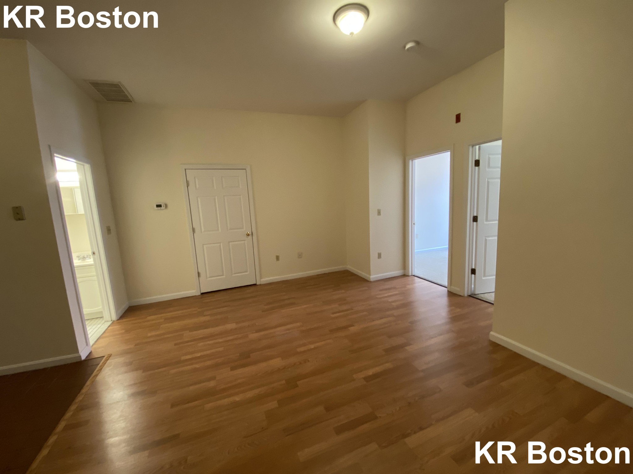 81 Essex St, Chinatown