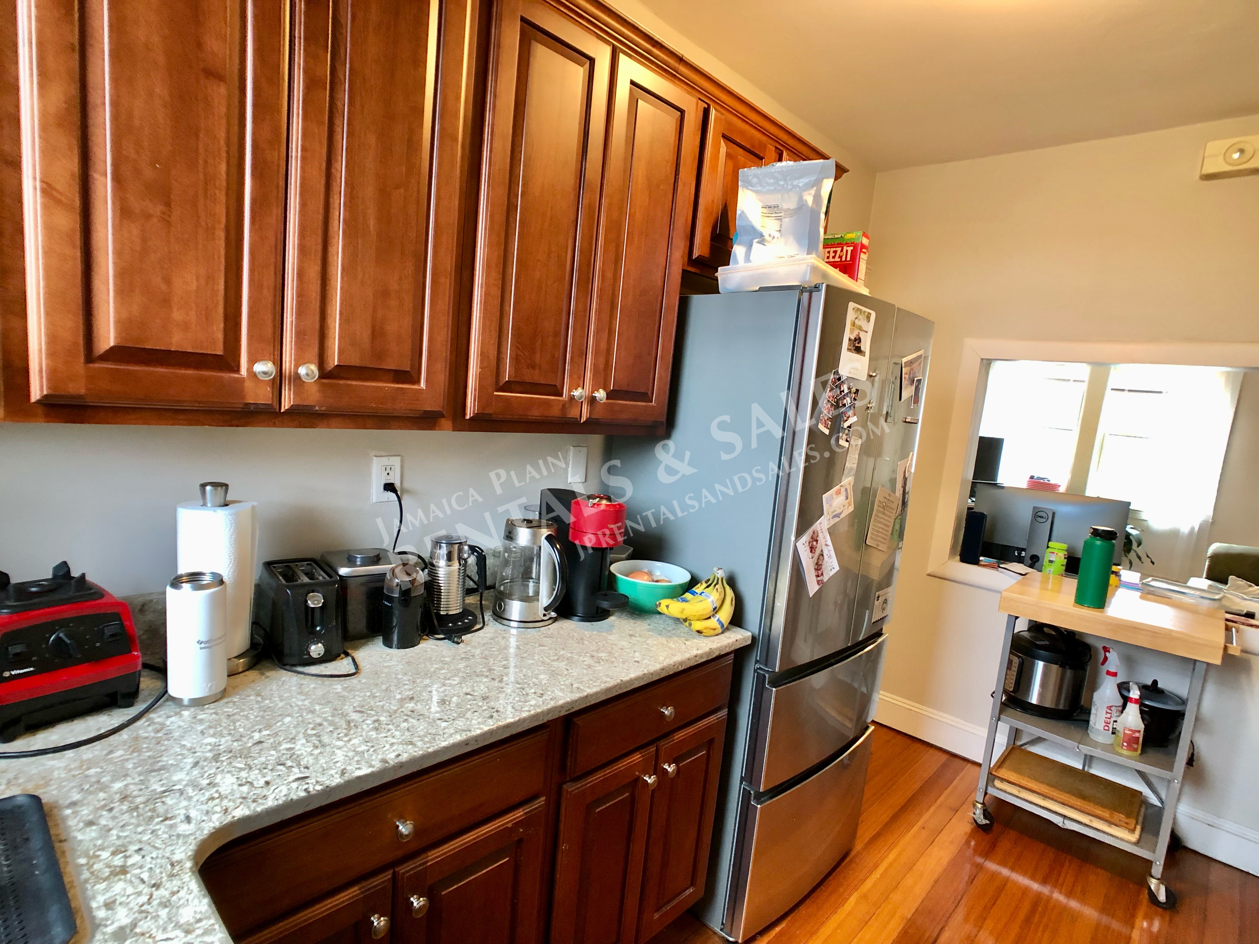 136 Arborway, Jamaica Plain