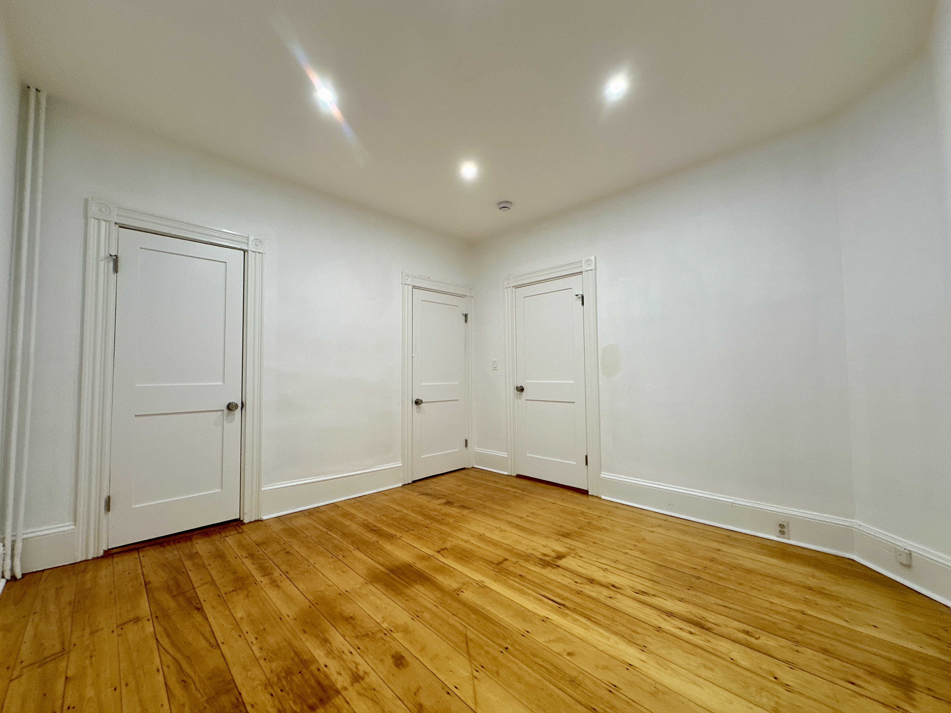 51 Custer St, Jamaica Plain