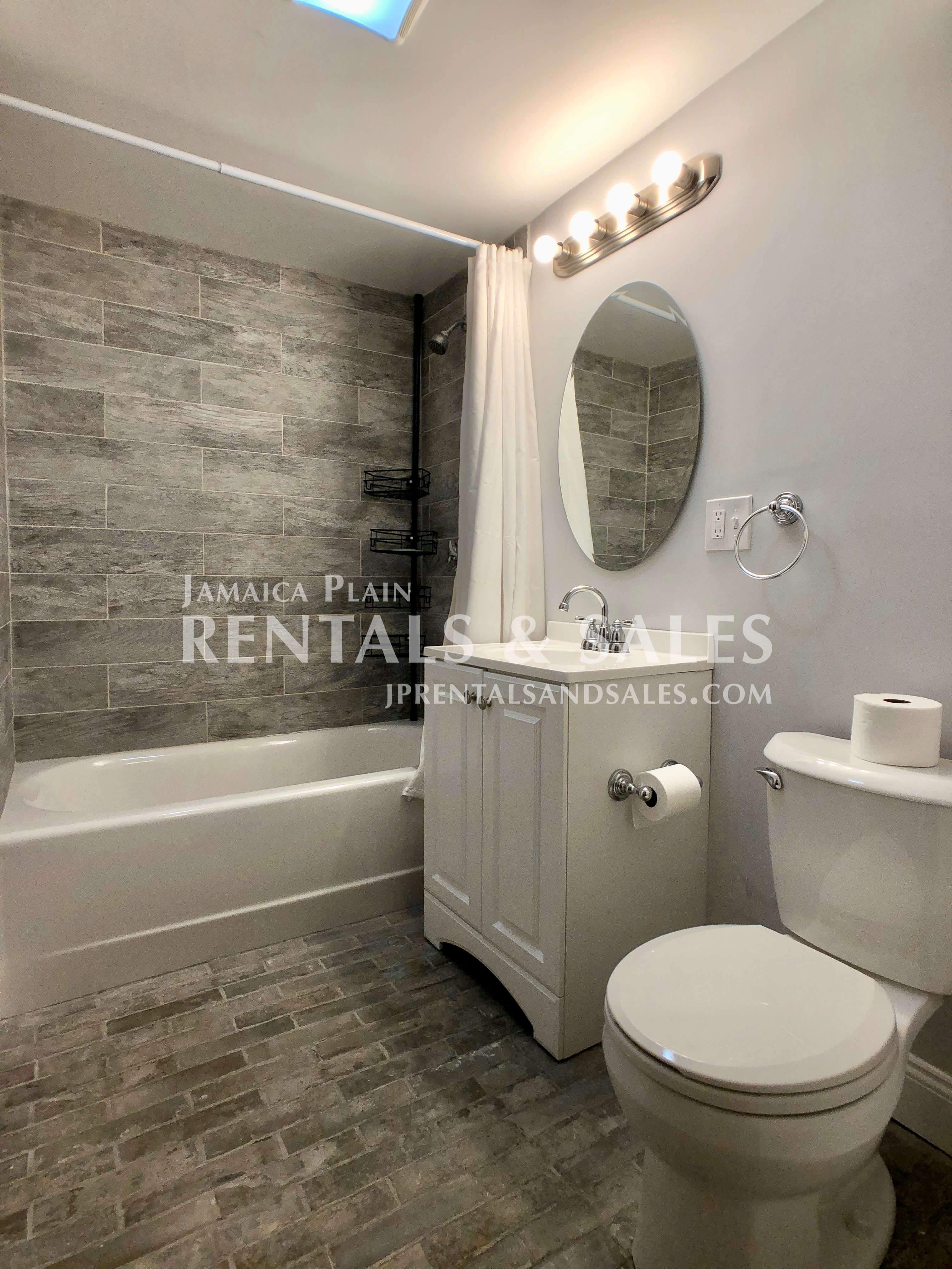 61 Pond St, Jamaica Plain