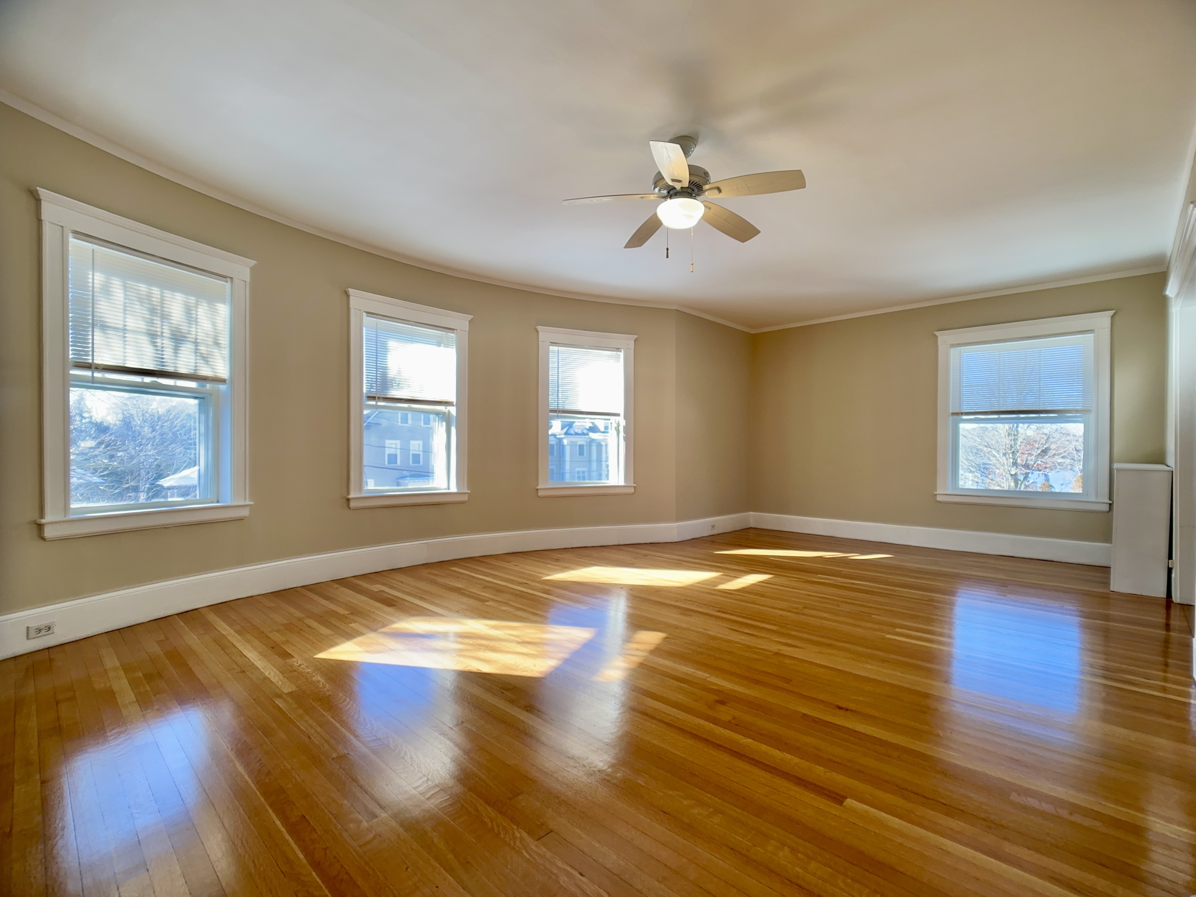 39 Pond St, Jamaica Plain