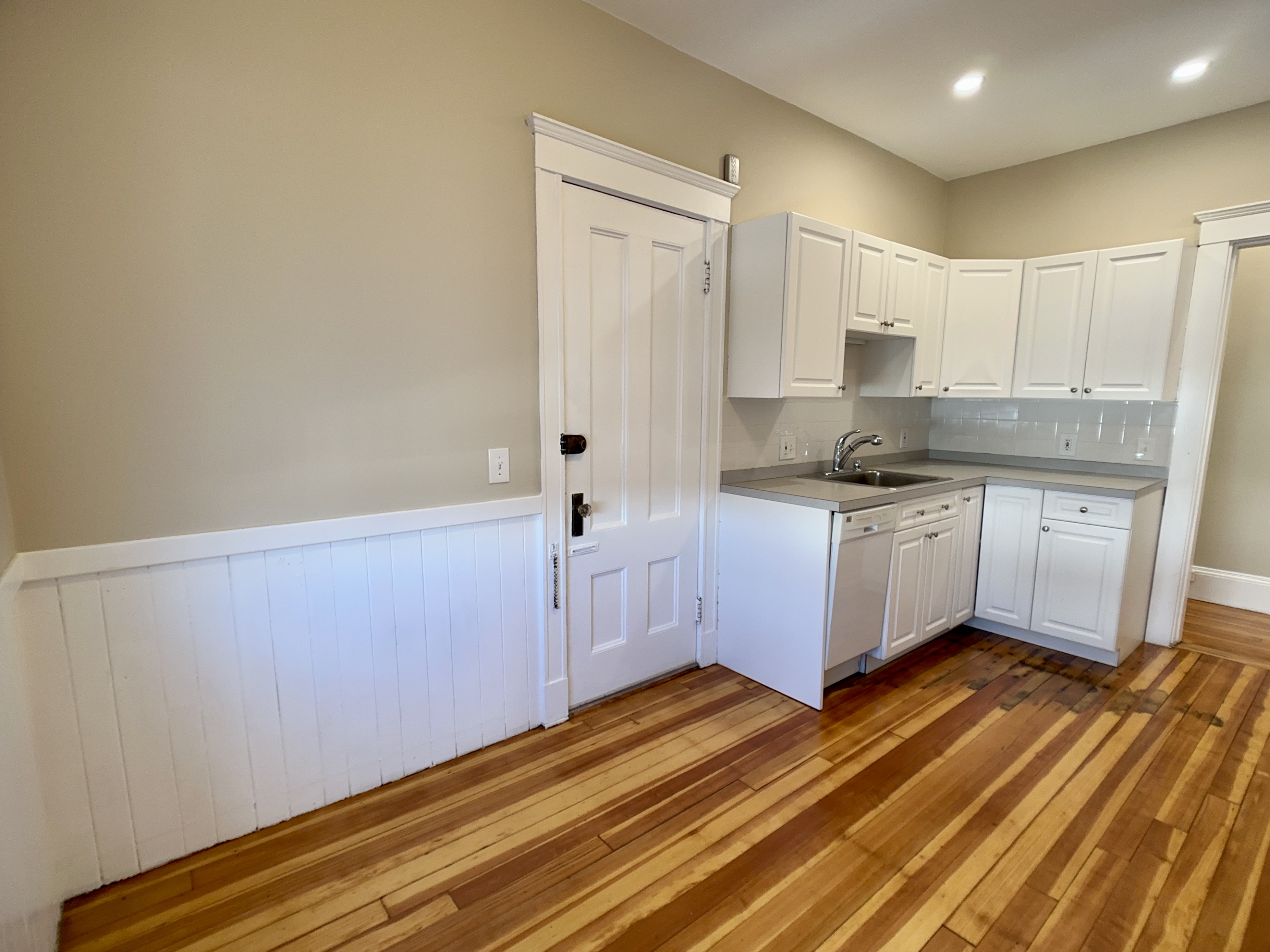 39 Pond St, Jamaica Plain