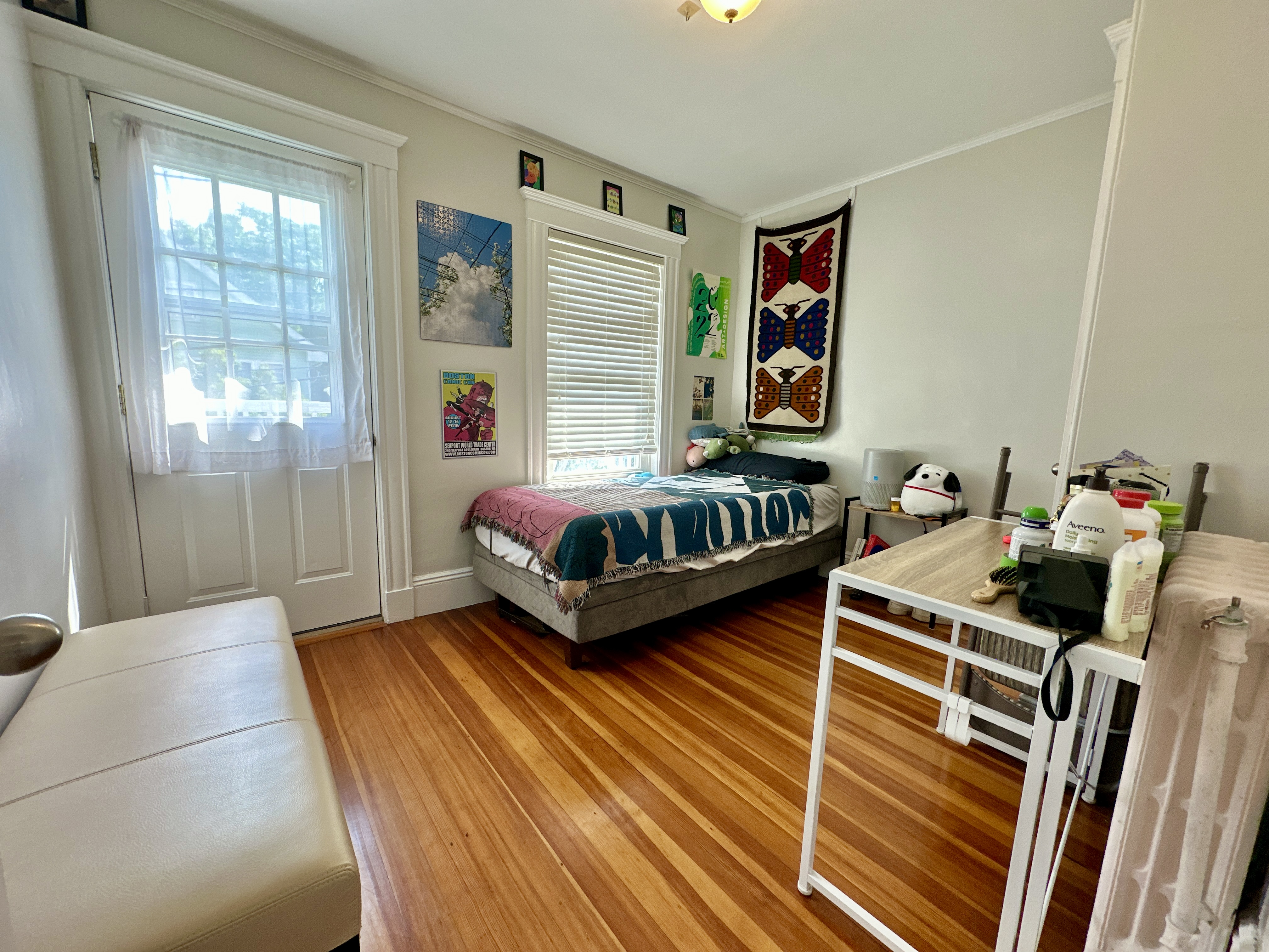 17 Lesher St, Roslindale