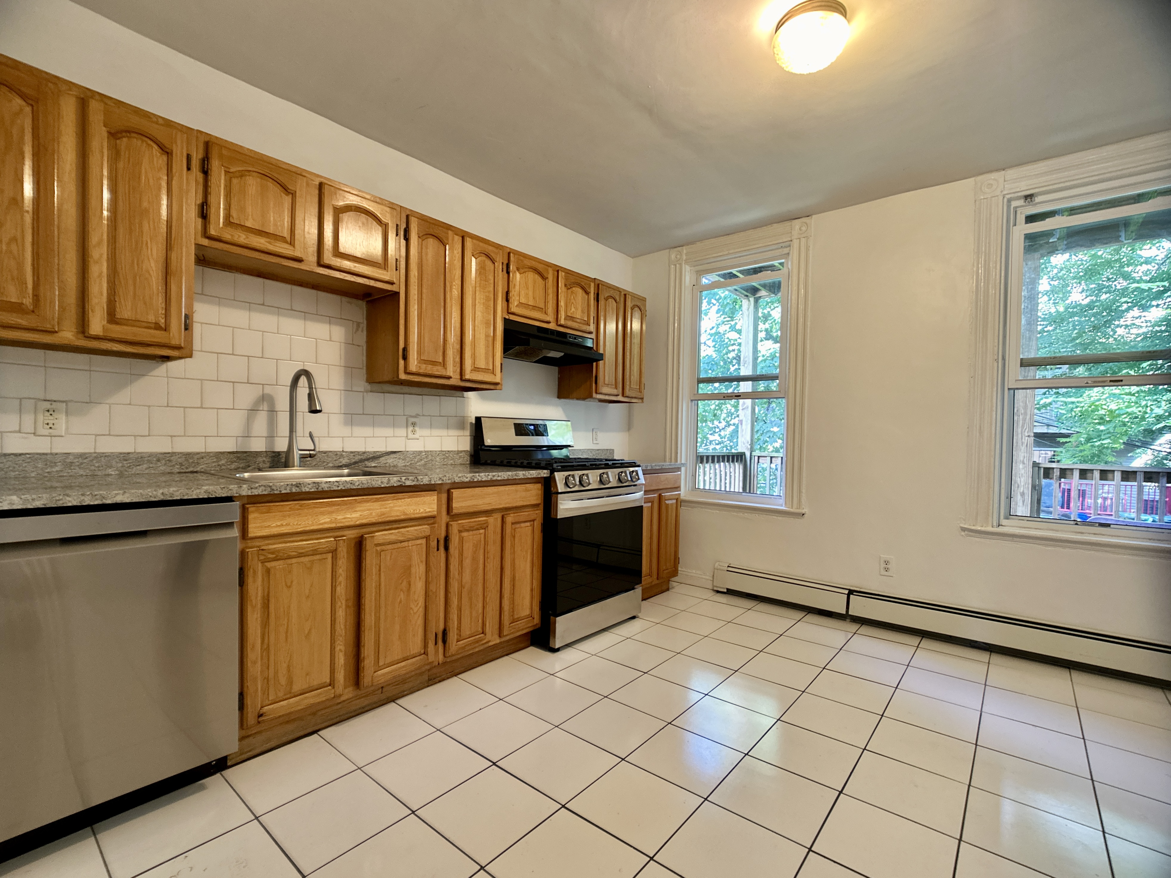 20 Egleston St, Jamaica Plain