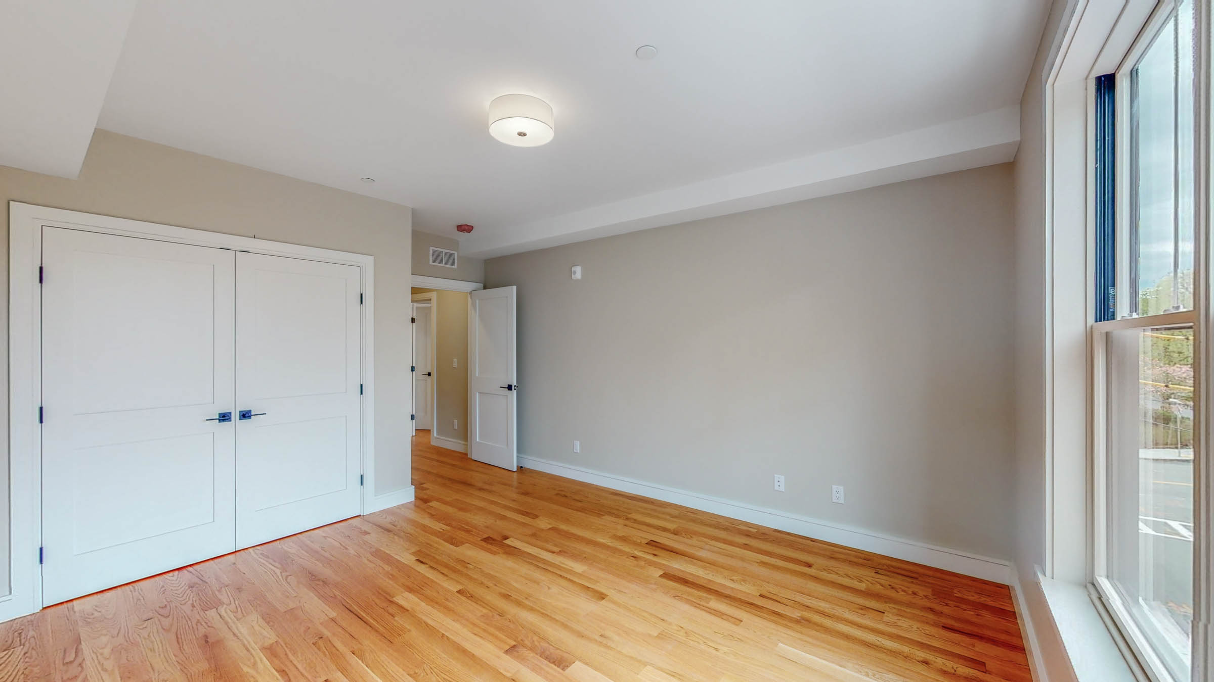 81 Chestnut Hill Ave, Brighton