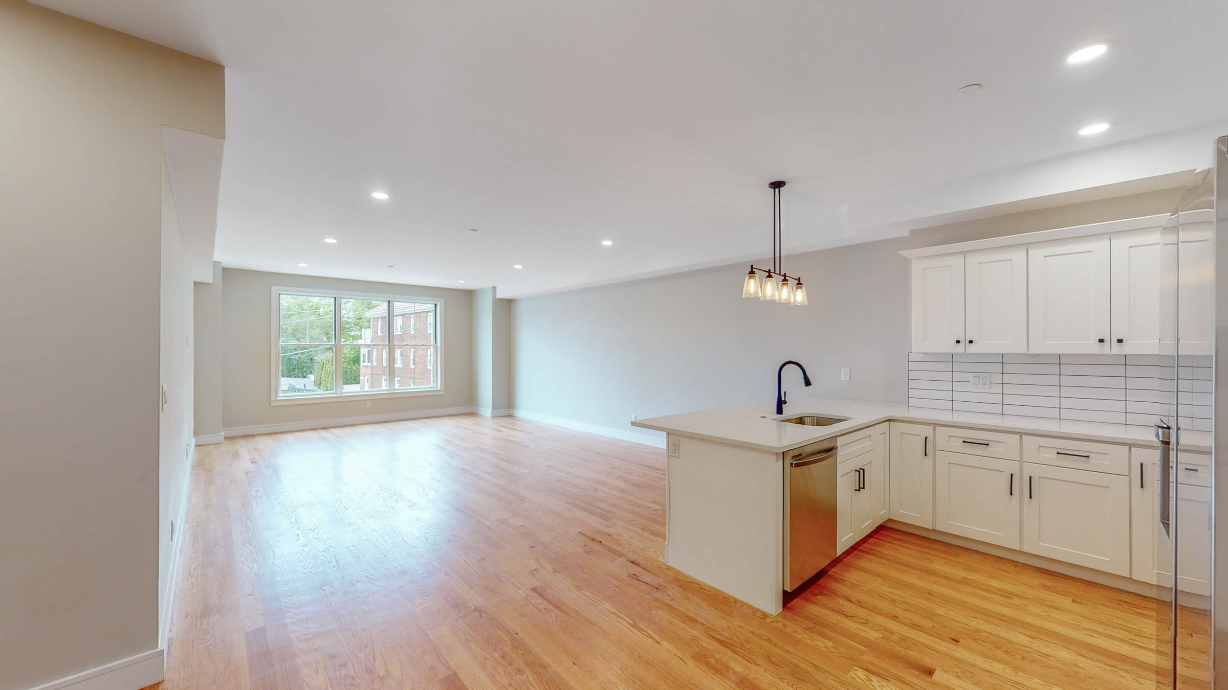 81 Chestnut Hill Ave, Brighton