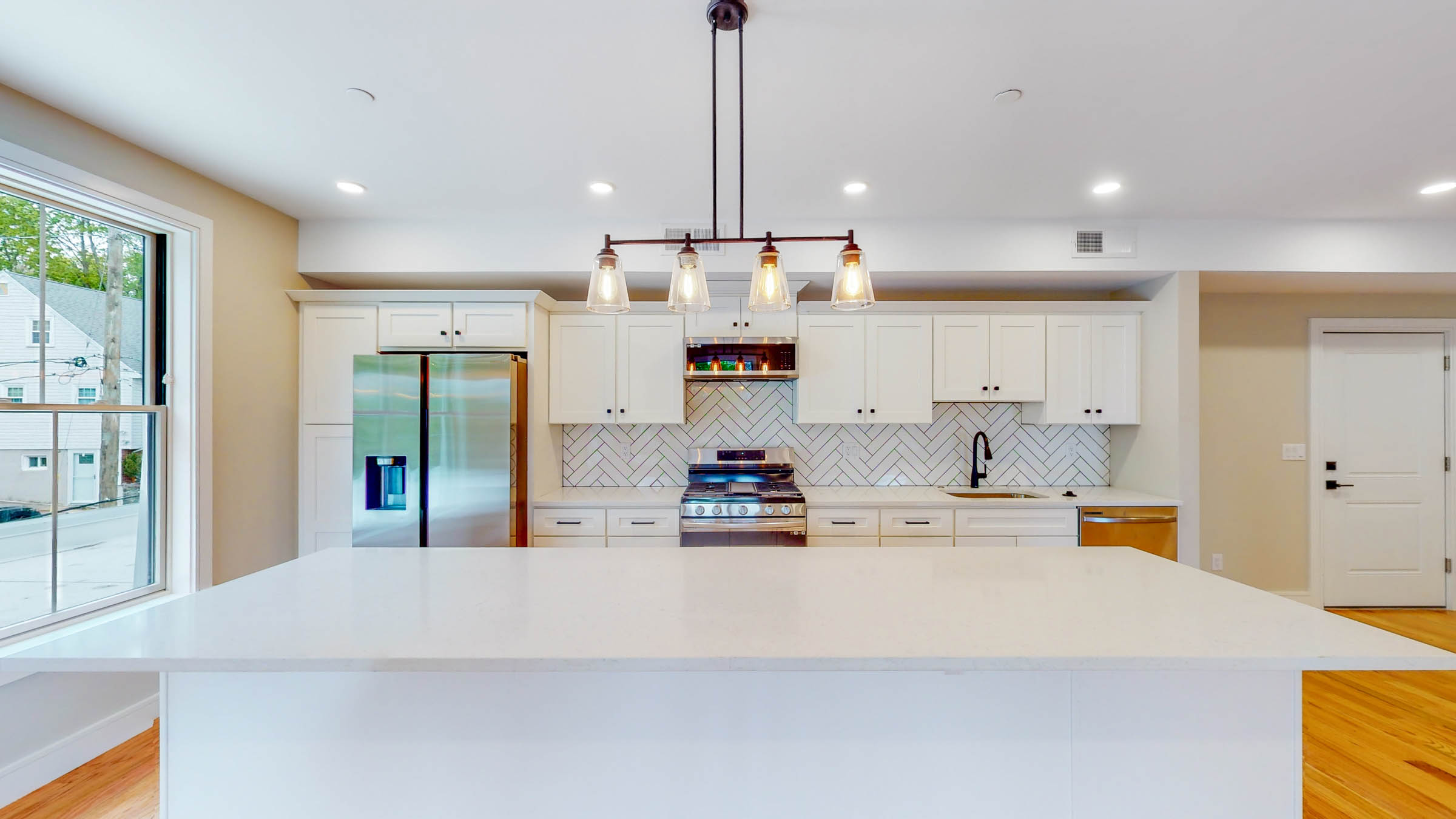 81 Chestnut Hill Ave, Brighton