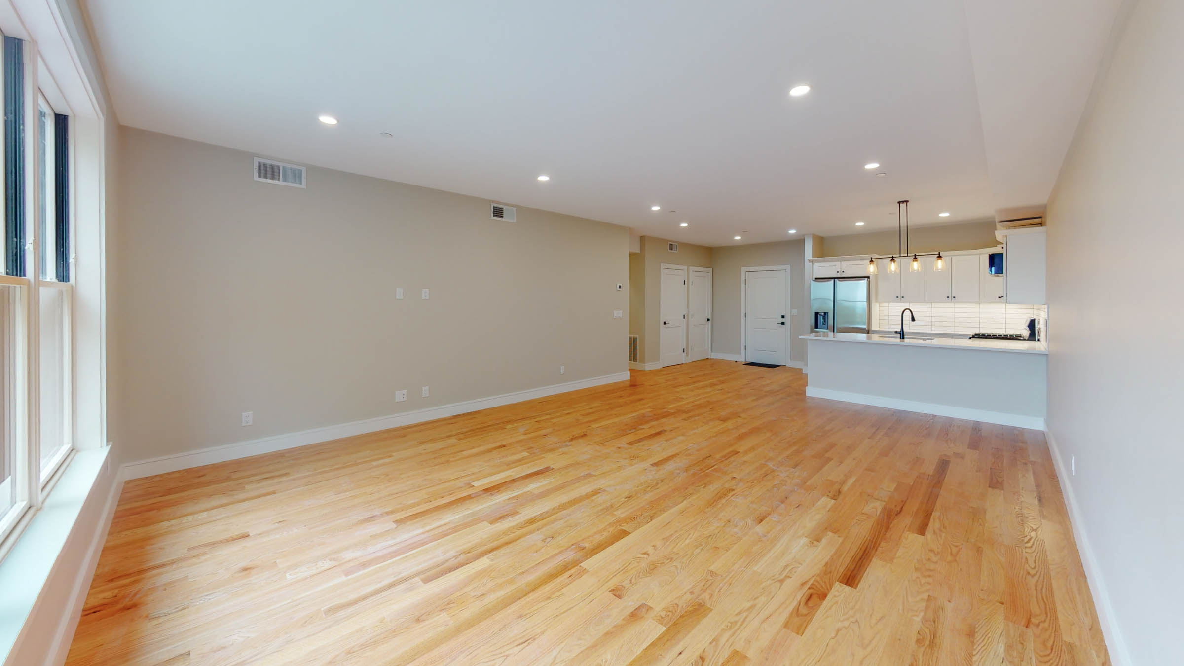 81 Chestnut Hill Ave, Brighton