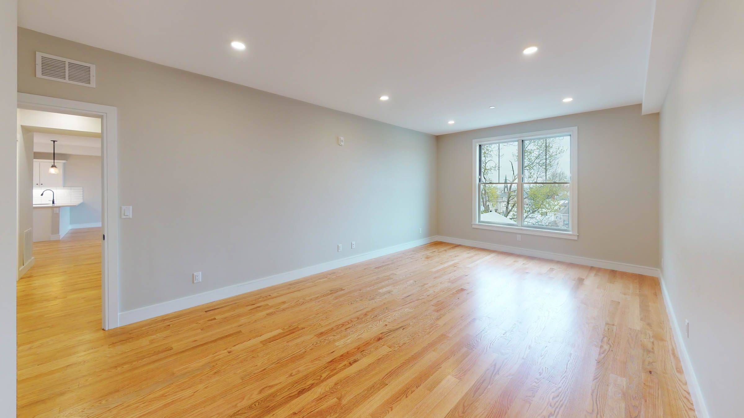 81 Chestnut Hill Ave, Brighton