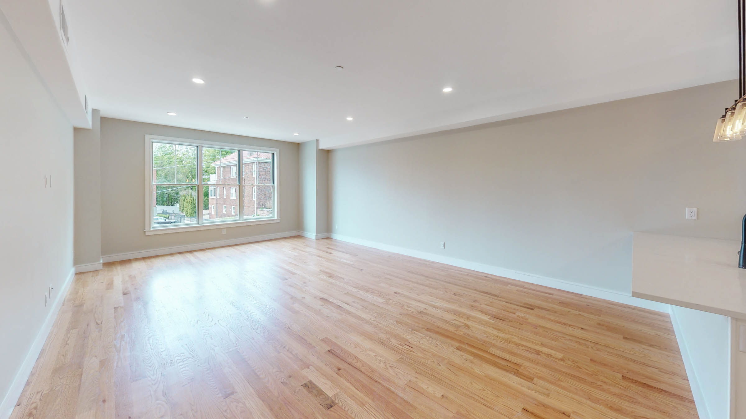 81 Chestnut Hill Ave, Brighton