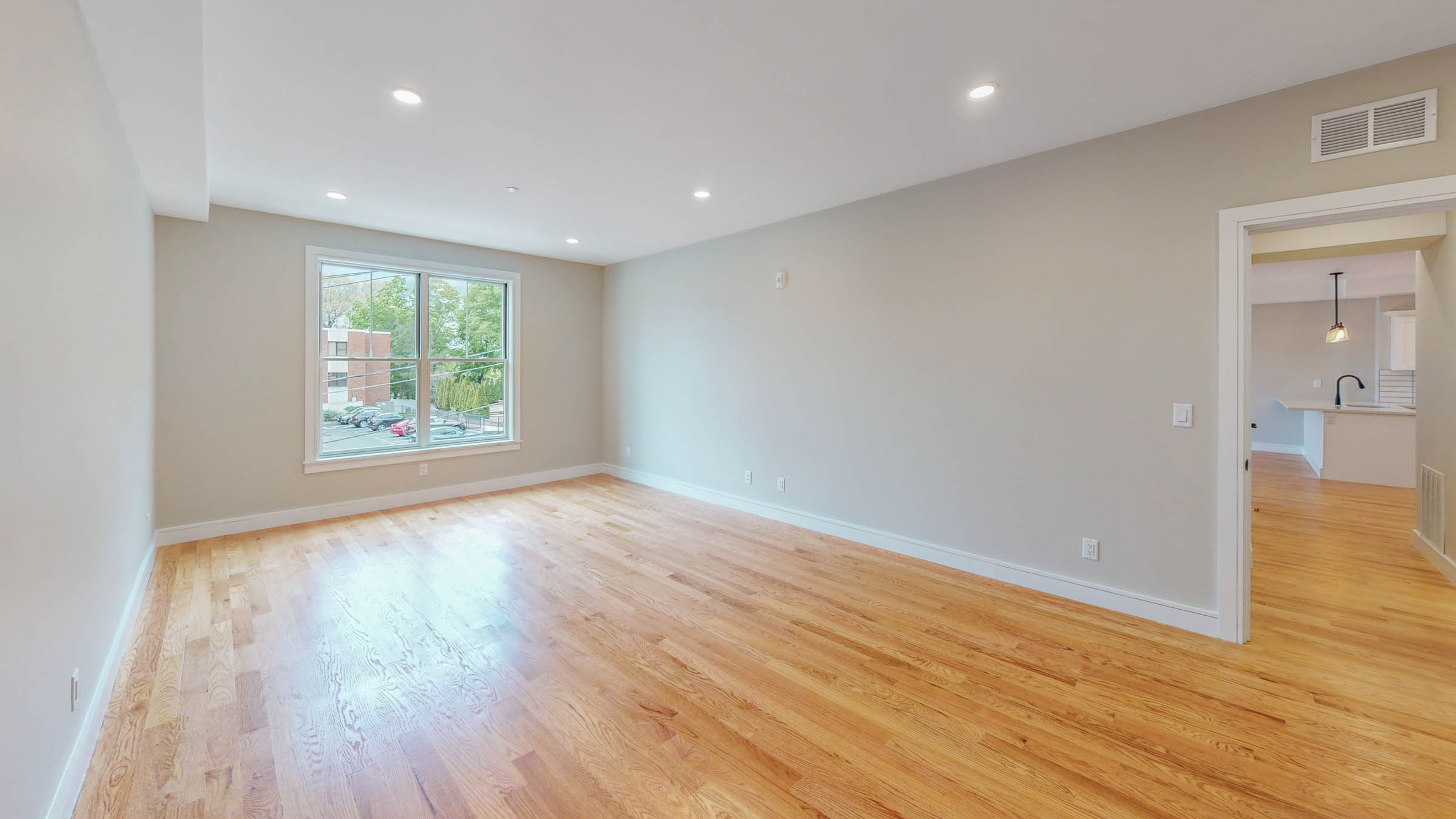 81 Chestnut Hill Ave, Brighton