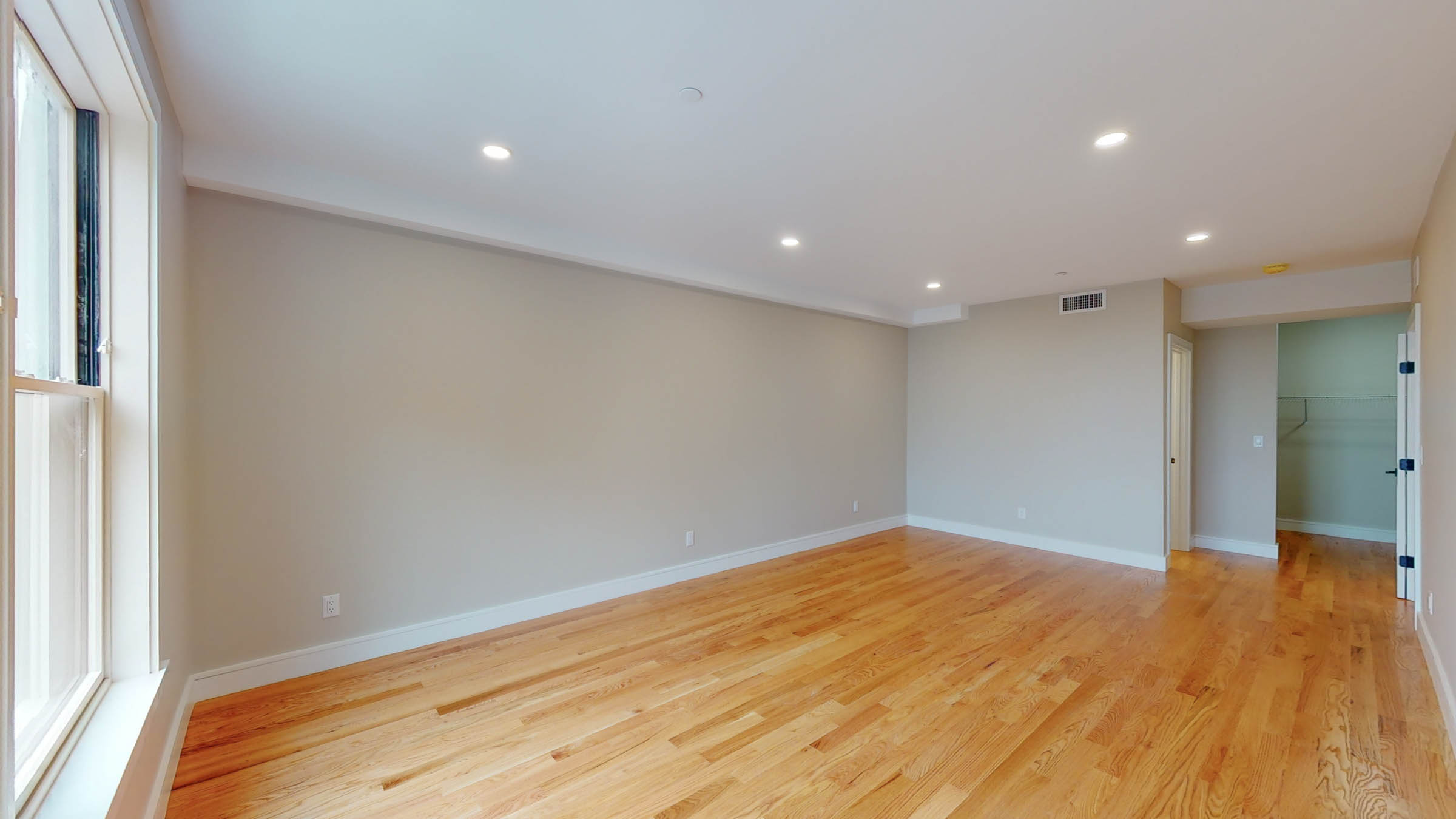 81 Chestnut Hill Ave, Brighton