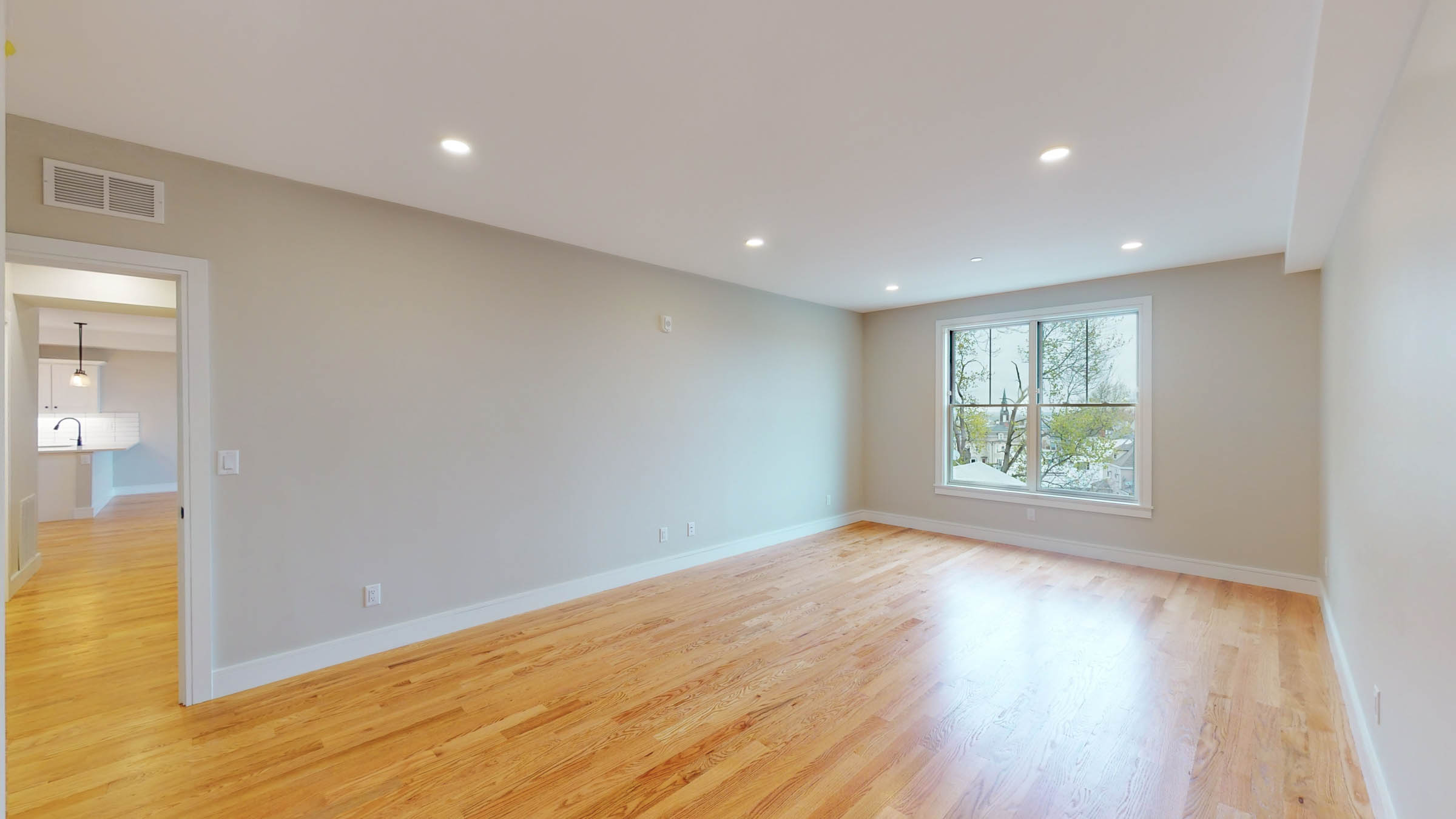 81 Chestnut Hill Ave, Brighton