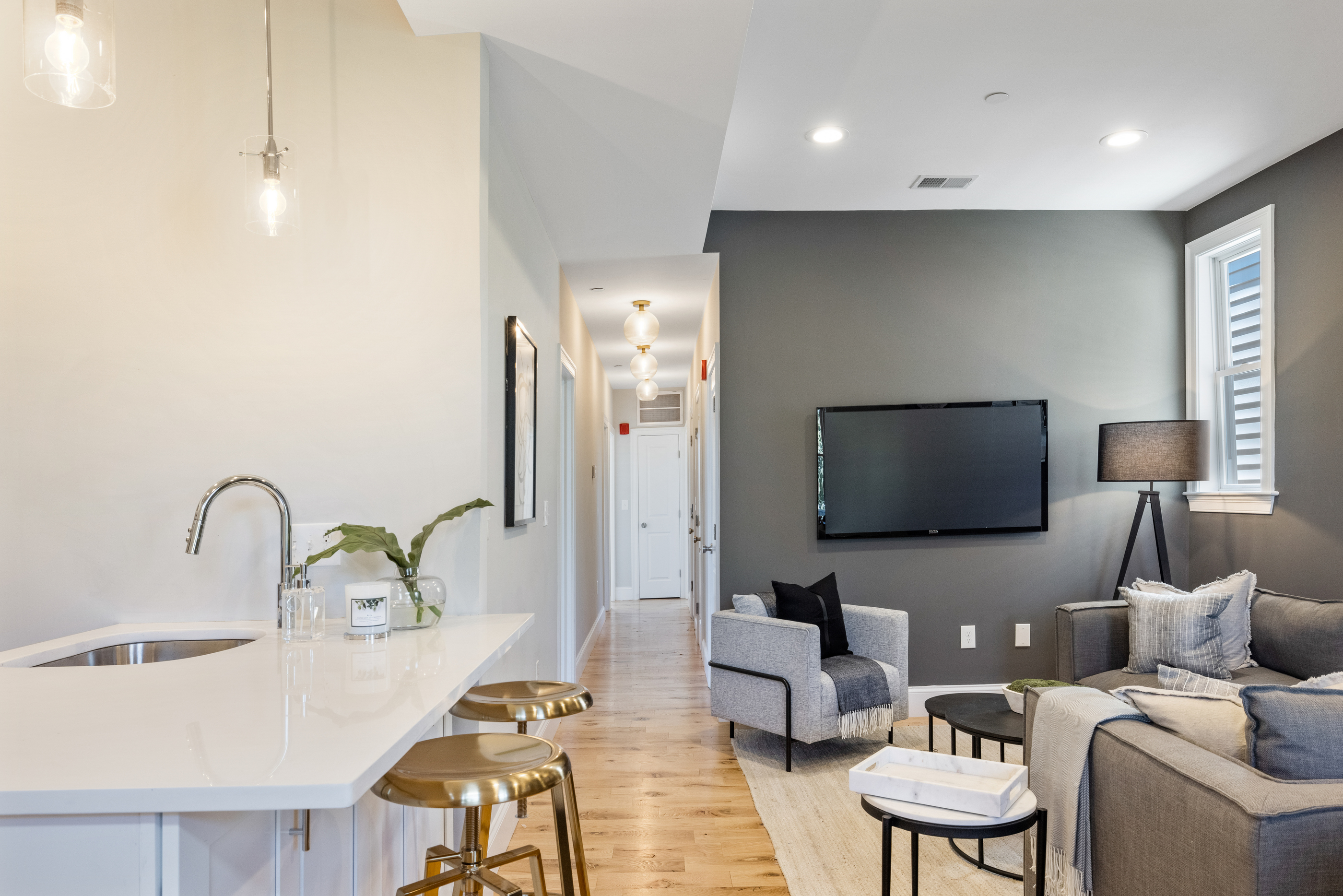 220 Bremen St, East Boston