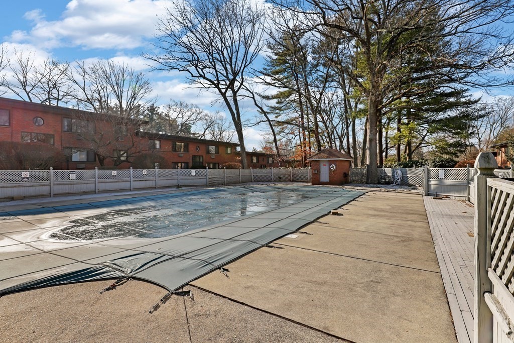 1325 Worcester Rd, Framingham