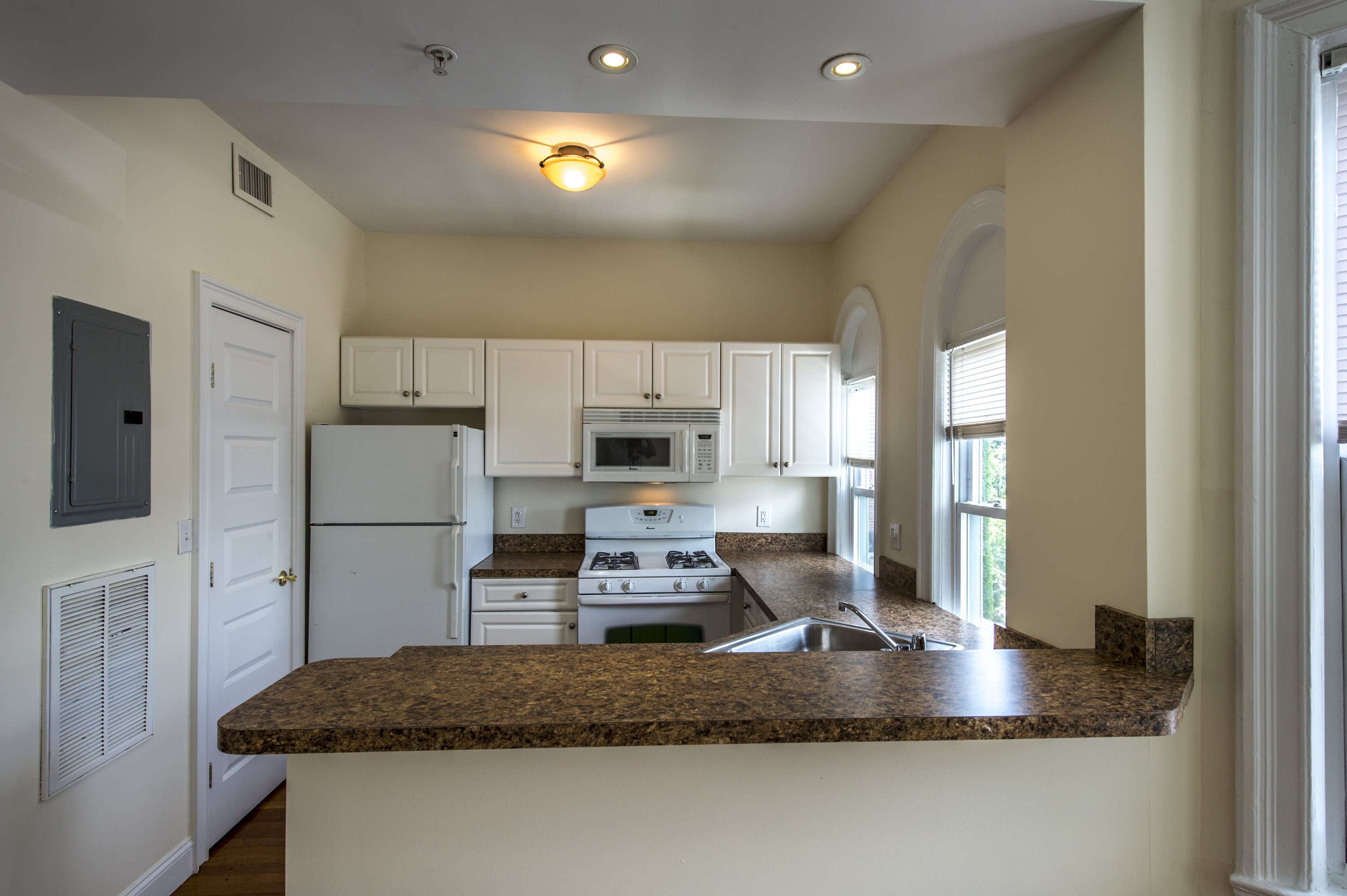 55 Ashford St, Allston