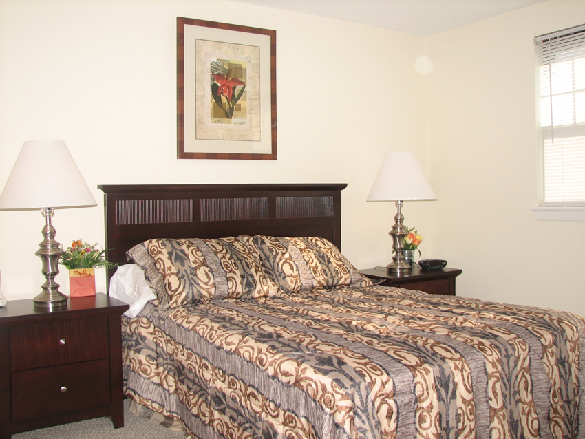 12 River Dr, Danvers