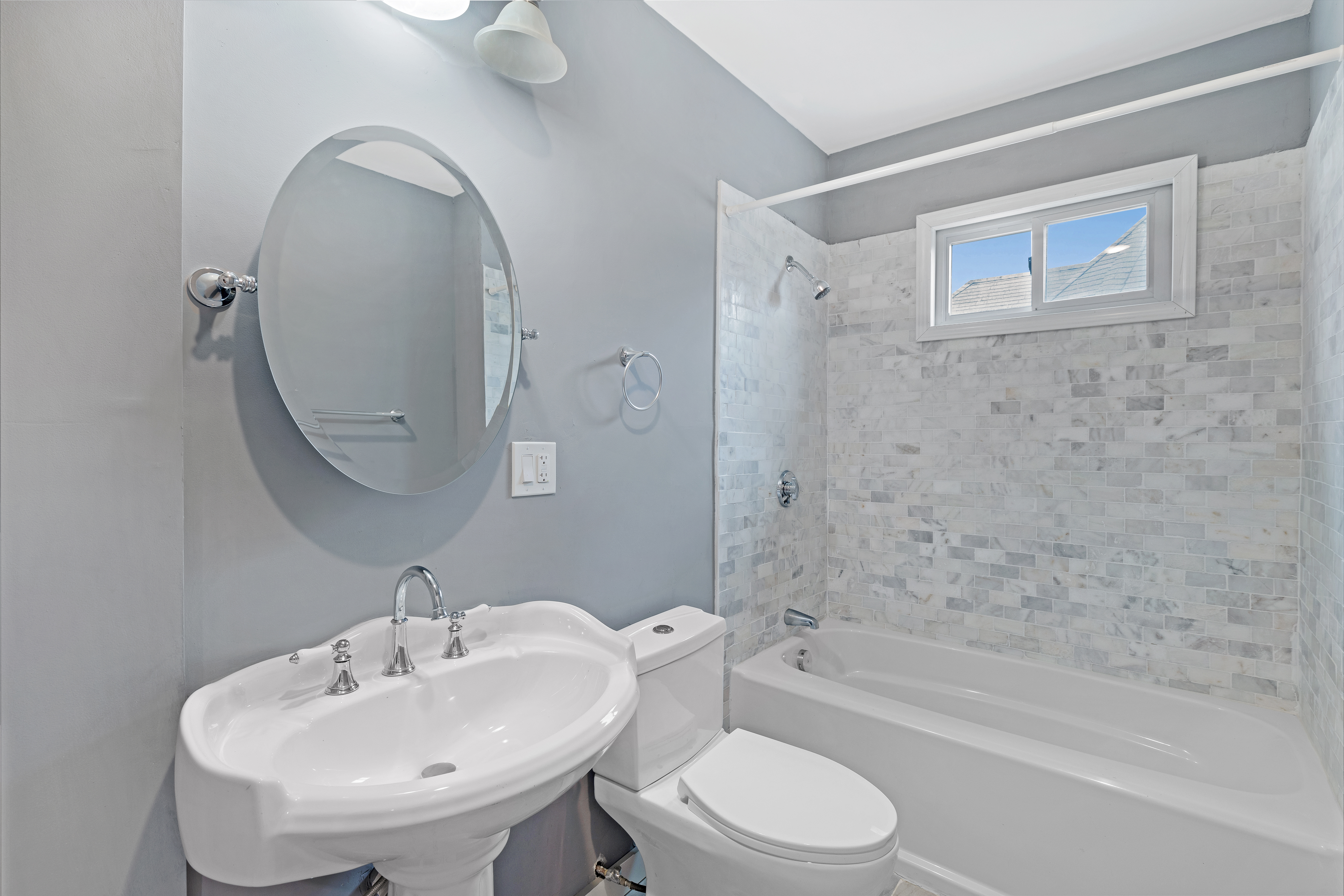 7 Pasadena Rd, Dorchester