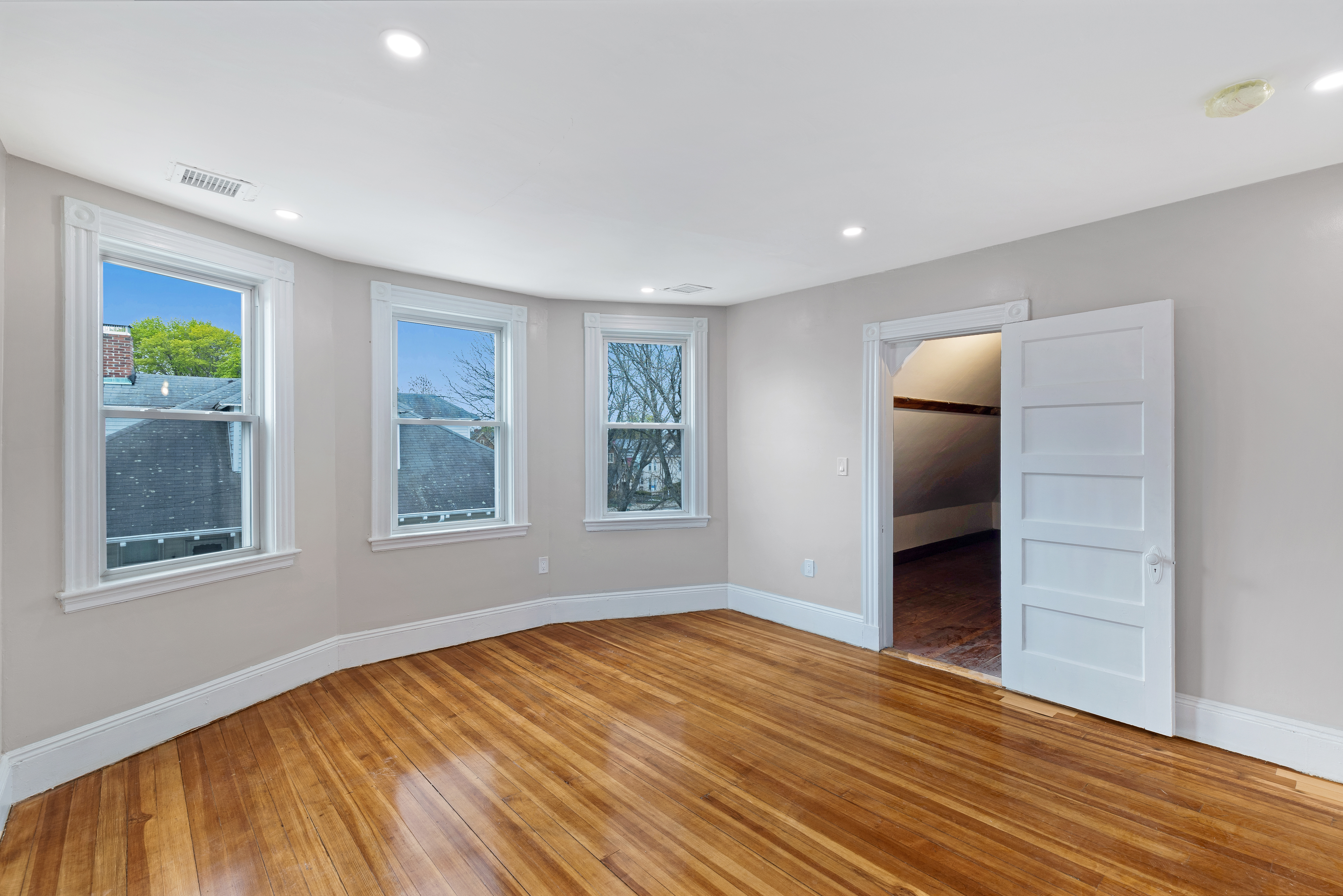 7 Pasadena Rd, Dorchester