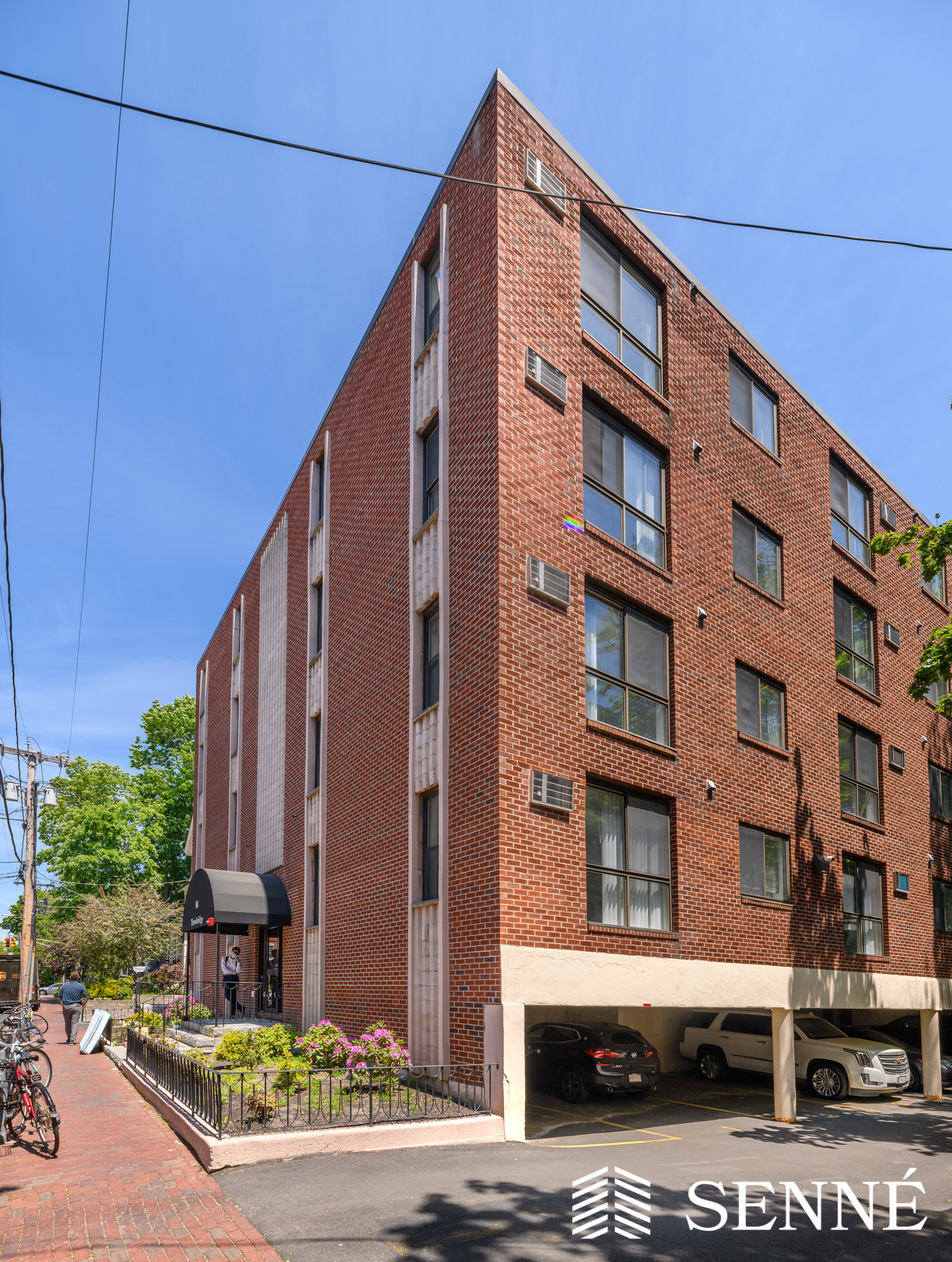 16 Trowbridge St, Harvard Square