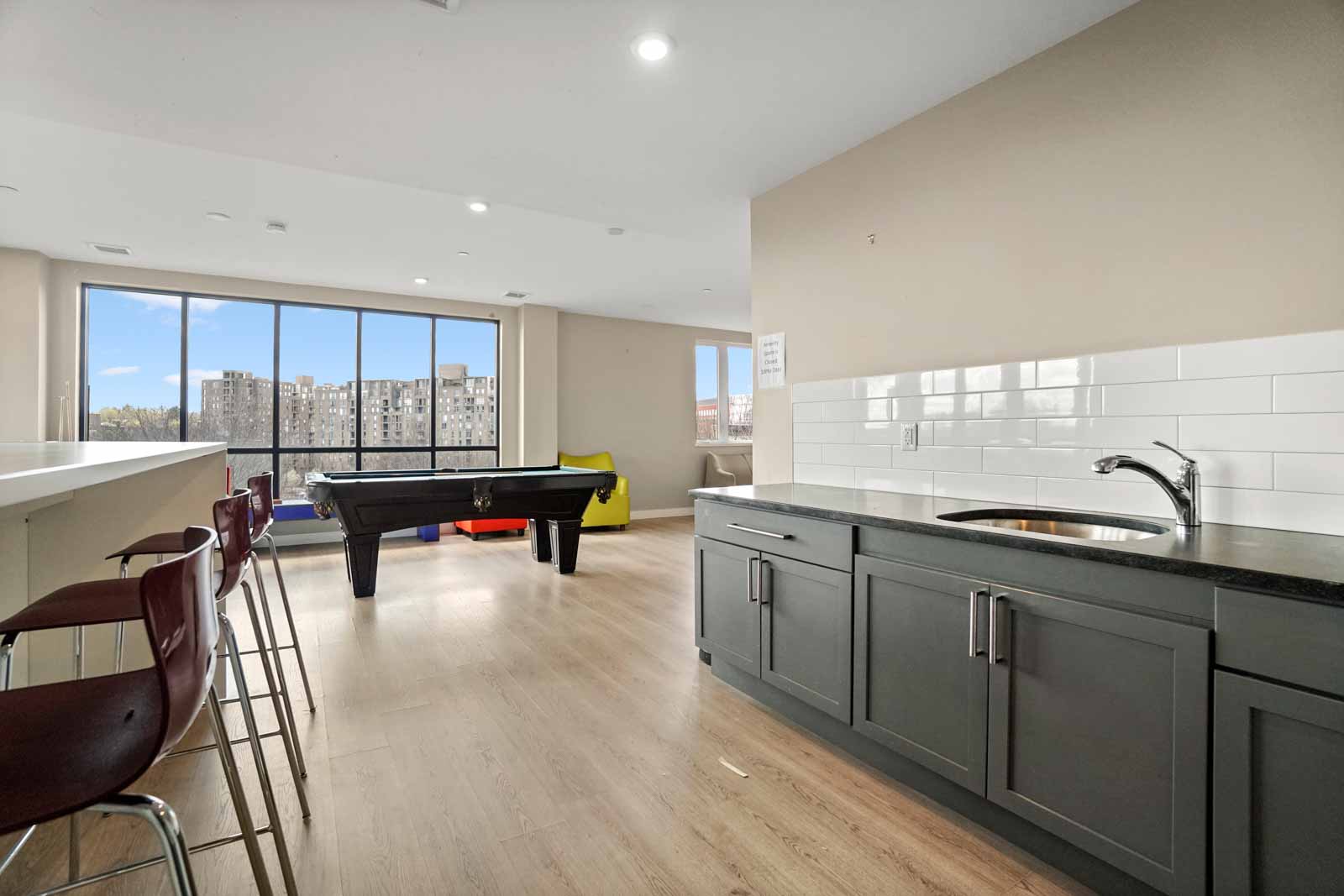 35 Huntington Ave, Mission Hill