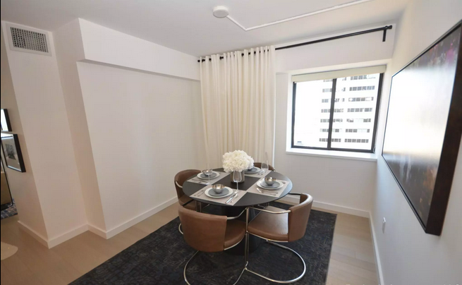 1 Devonshire Pl, Downtown