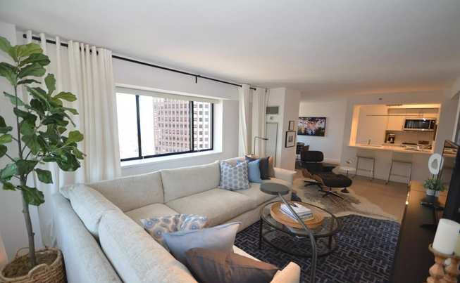 1 Devonshire Pl, Downtown