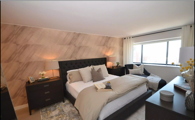 1 Devonshire Pl, Downtown