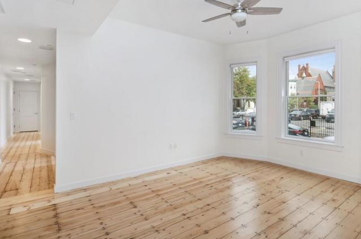 24 Magazine St, Cambridgeport