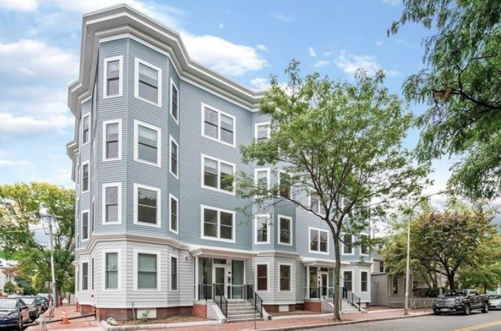 24 Magazine St, Cambridgeport