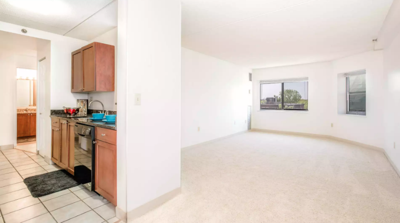 10 Magazine St, Cambridgeport