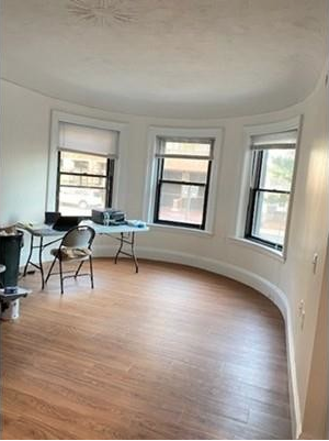 1039 Massachusetts Ave, Central Square