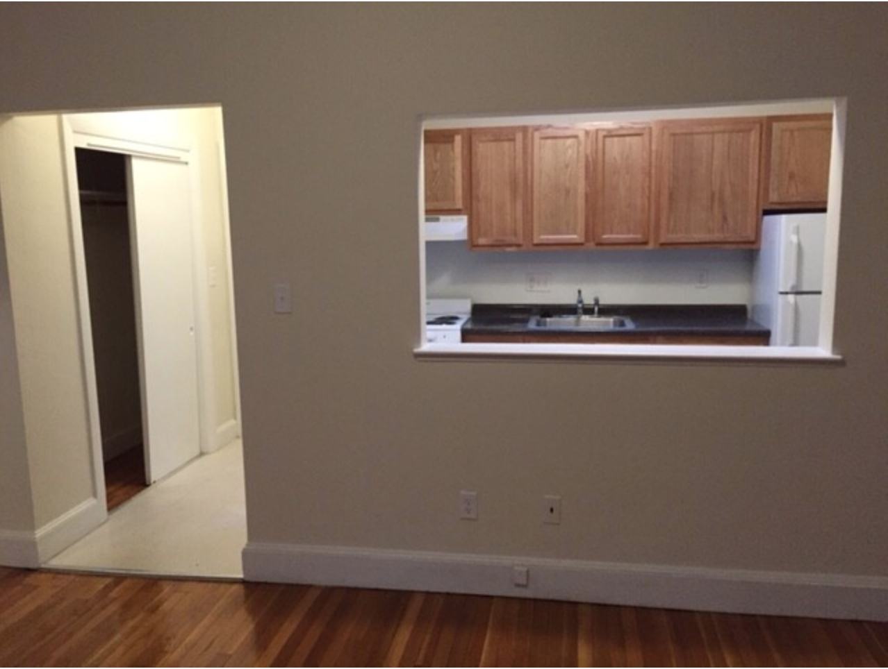 33 Lancaster Ter, Washington Square