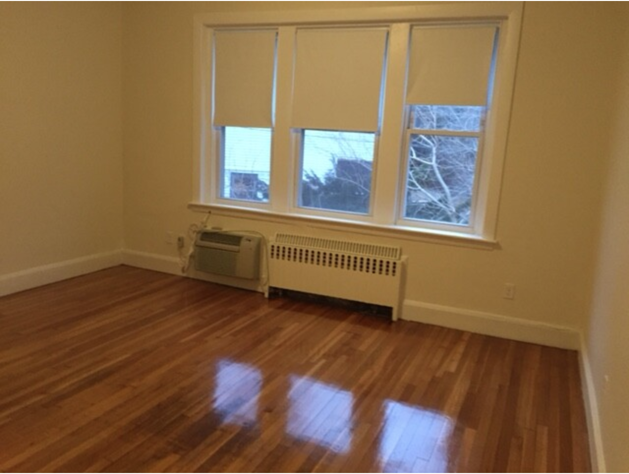 33 Lancaster Ter, Washington Square