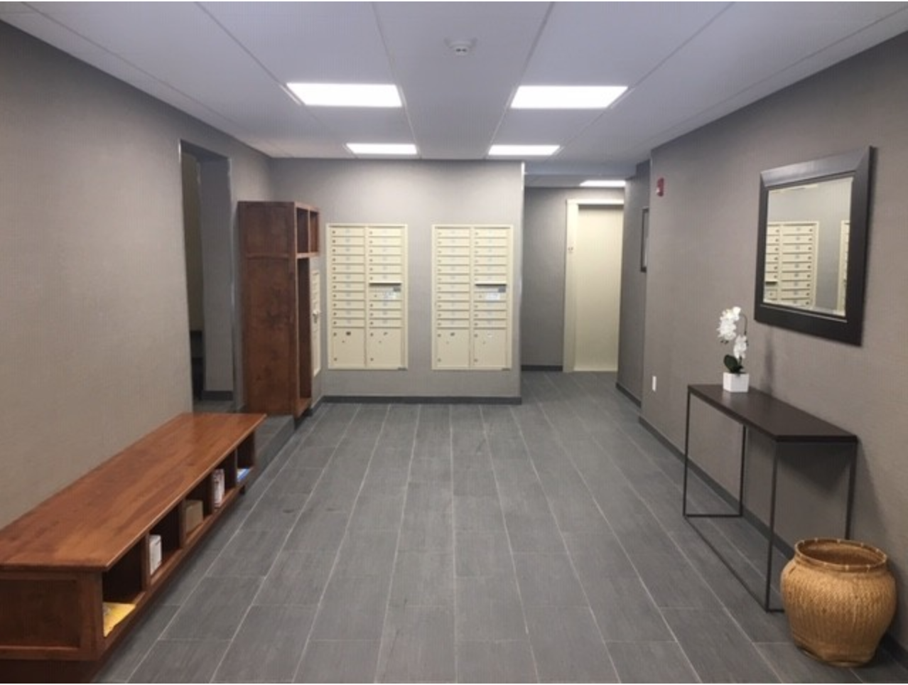 33 Lancaster Ter, Washington Square