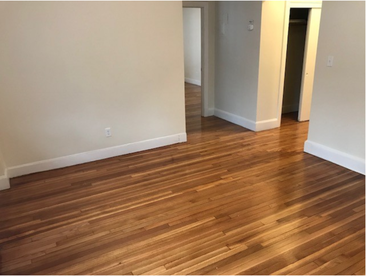 33 Lancaster Ter, Washington Square