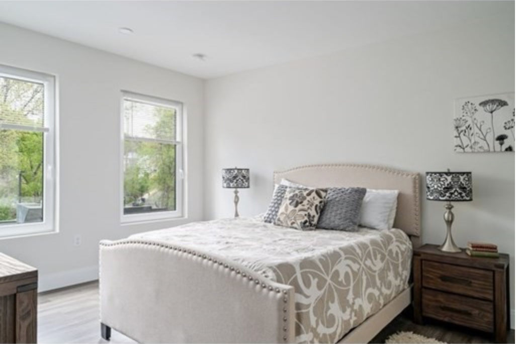 317 Belgrade, Roslindale