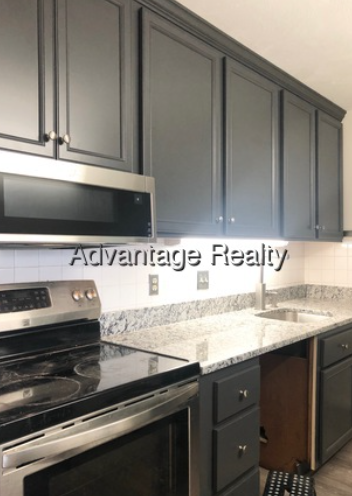 1643 Cambridge St, Harvard Square