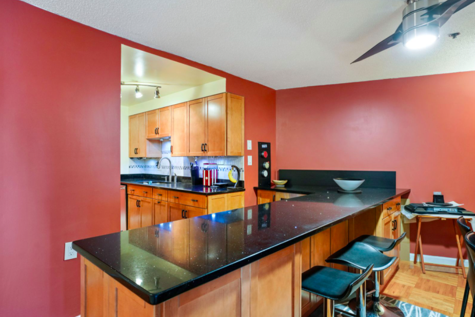 357 Commercial St, North End