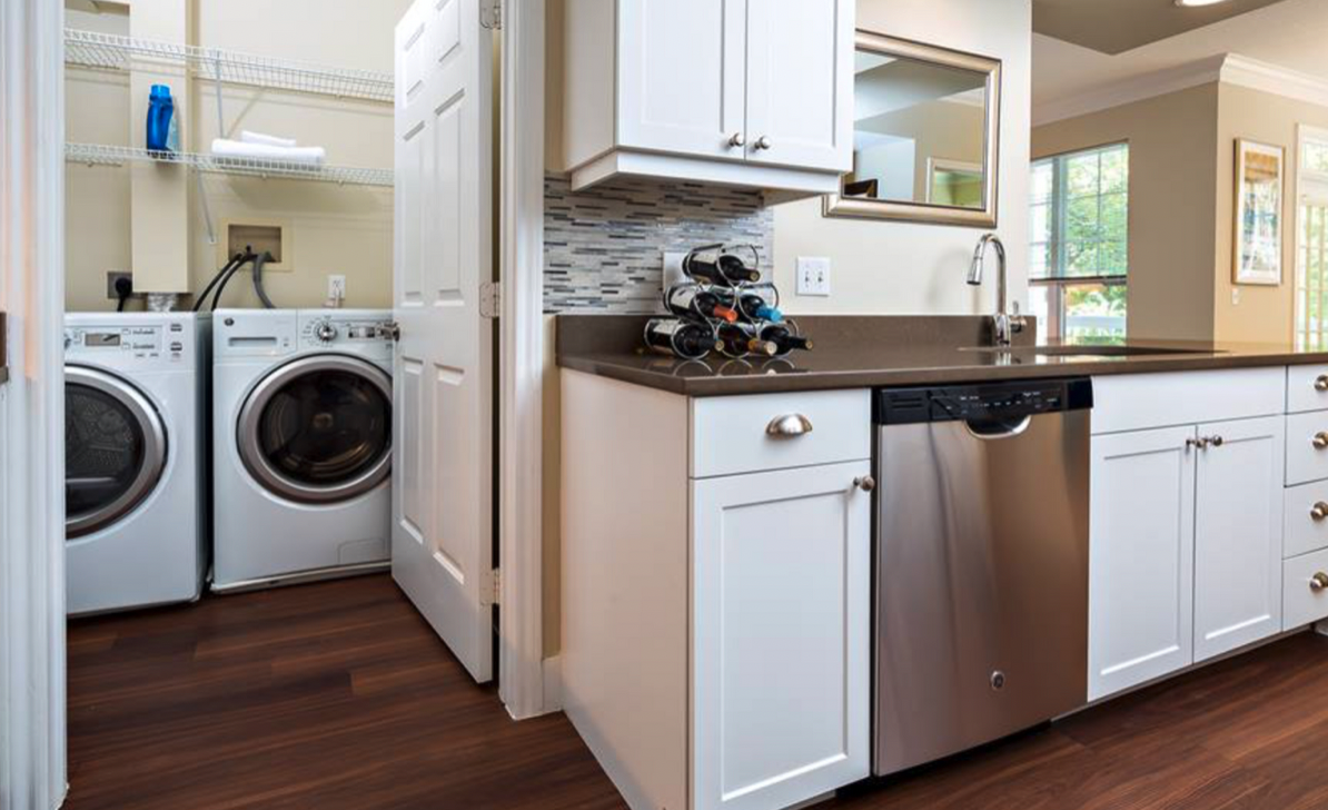 1449 Main St, Waltham