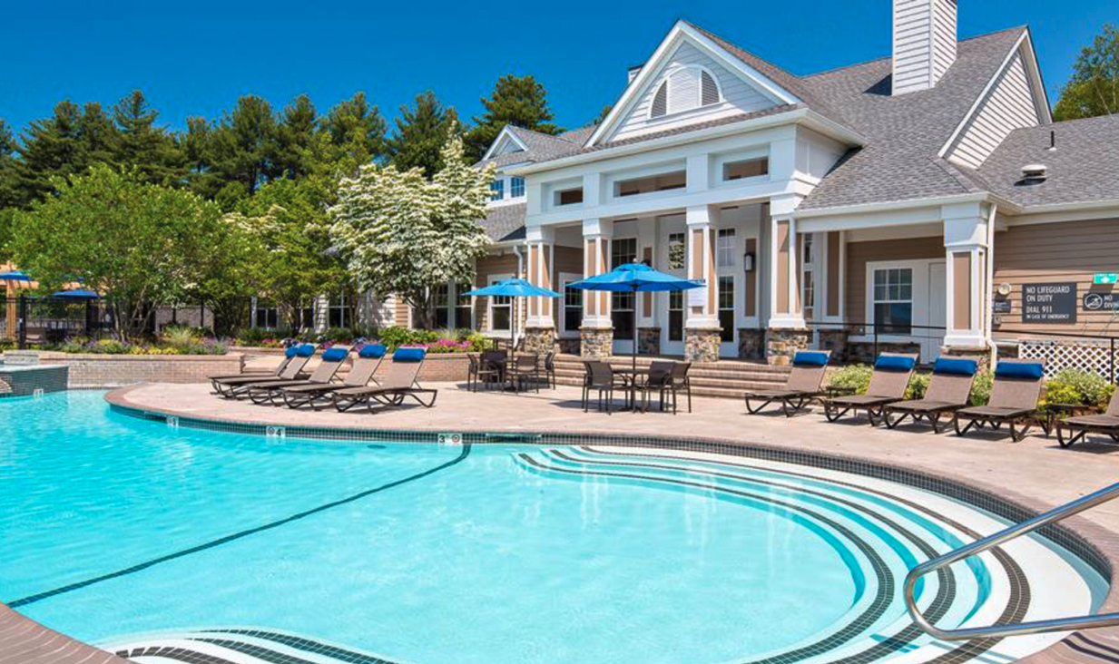 1449 Main St, Waltham