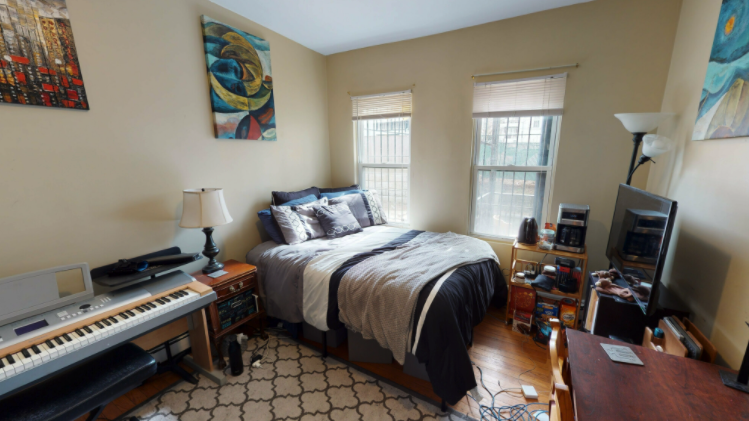 17 Chilcott Pl, Jamaica Plain