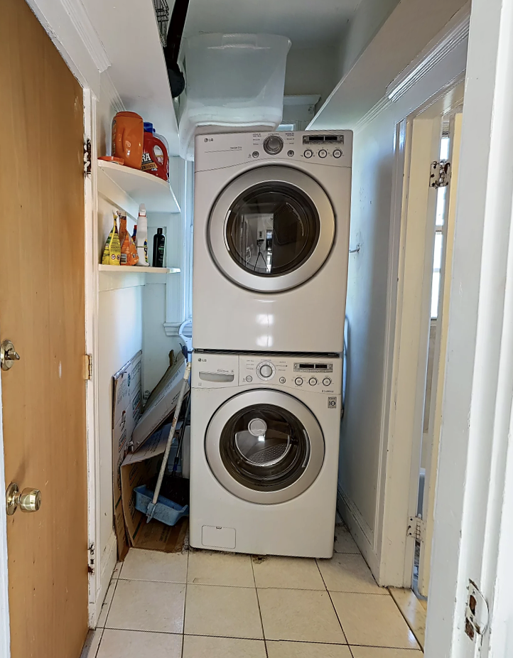 277 Mason Ter, Washington Square