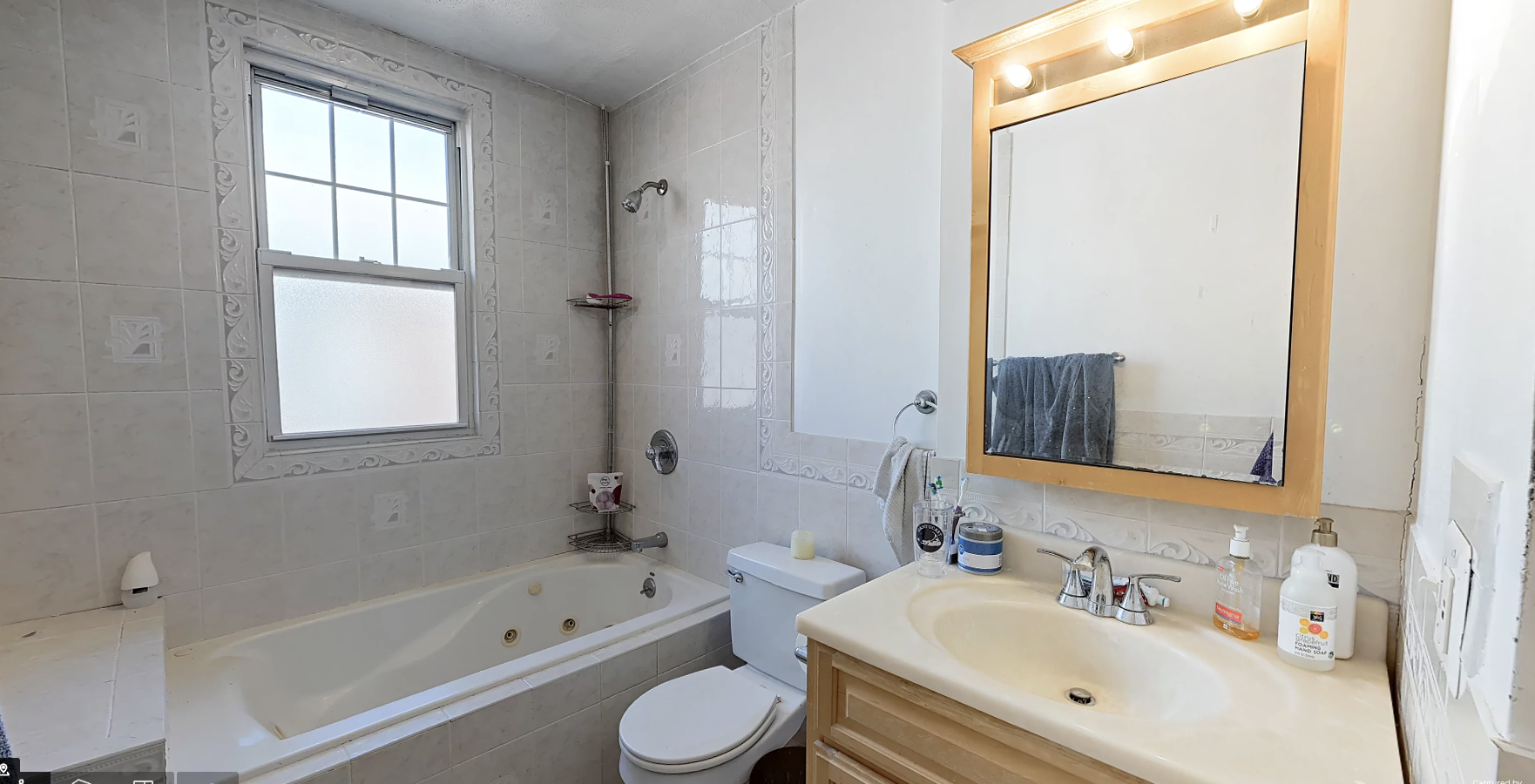 277 Mason Ter, Washington Square