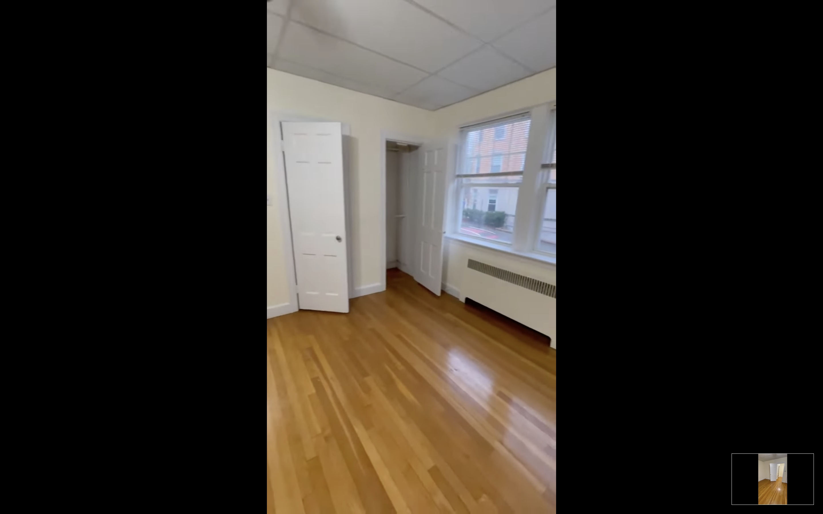 22 Fairbanks St, Washington Square