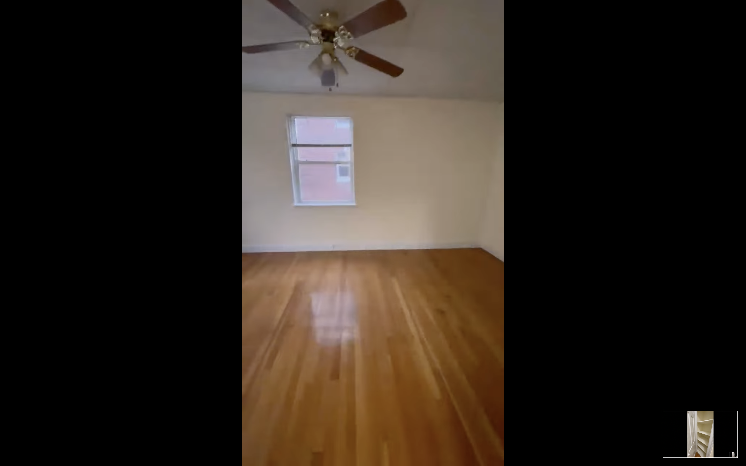 22 Fairbanks St, Washington Square