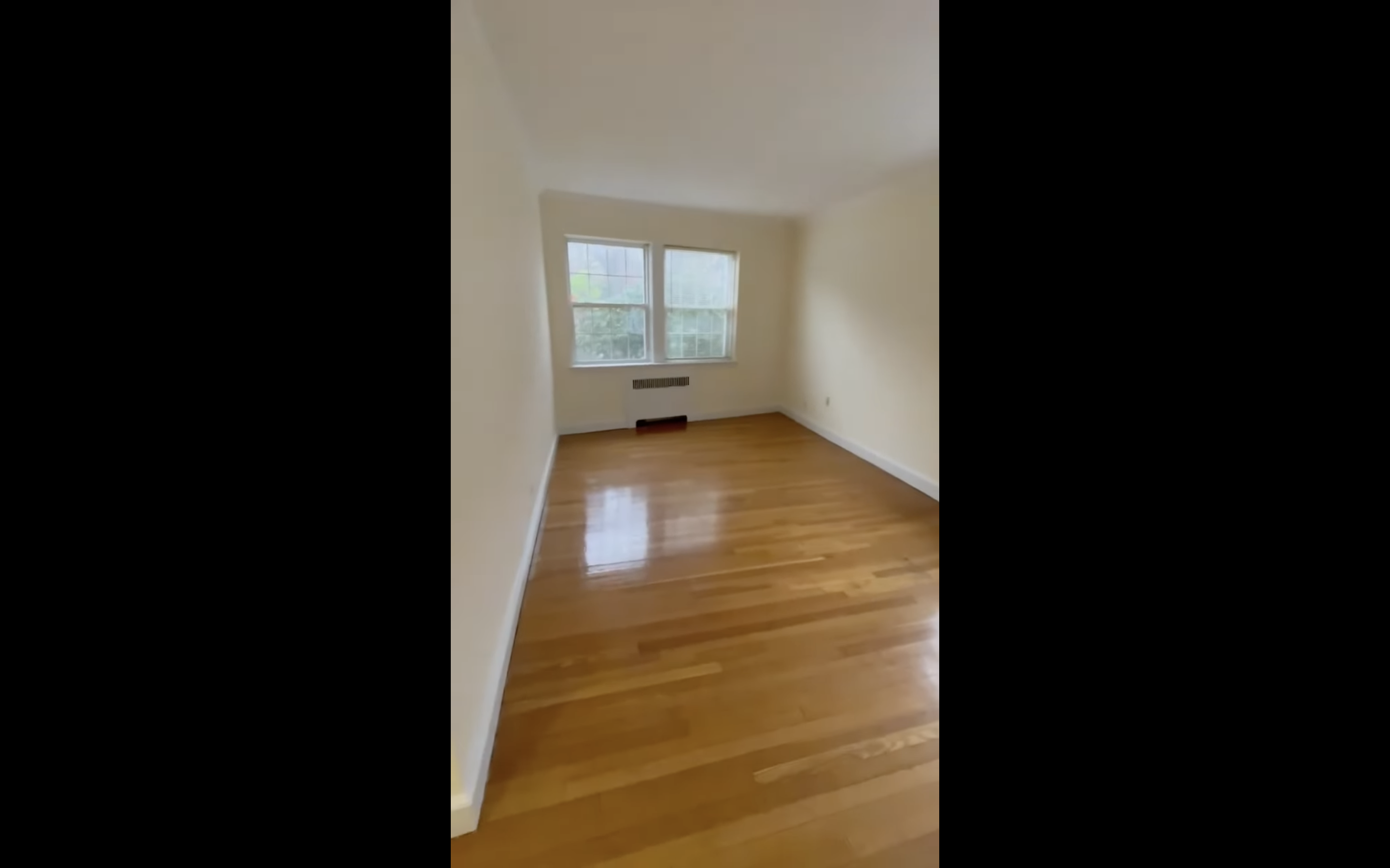 22 Fairbanks St, Washington Square