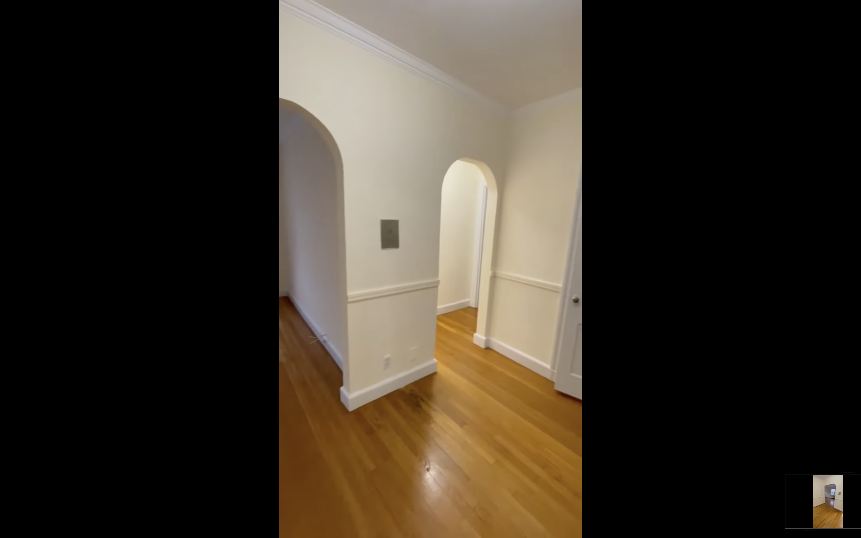 22 Fairbanks St, Washington Square