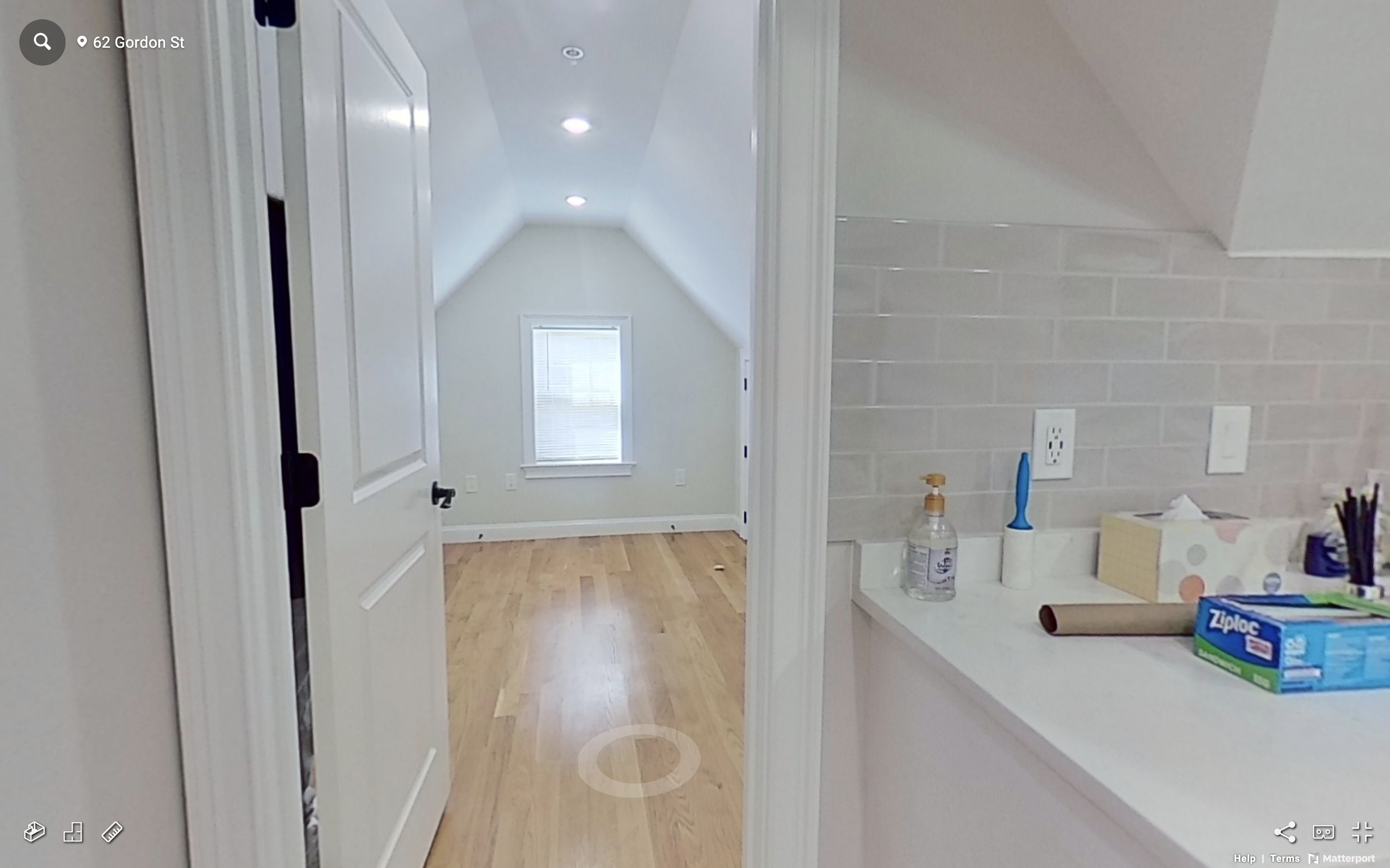 62 Gordon St, Allston