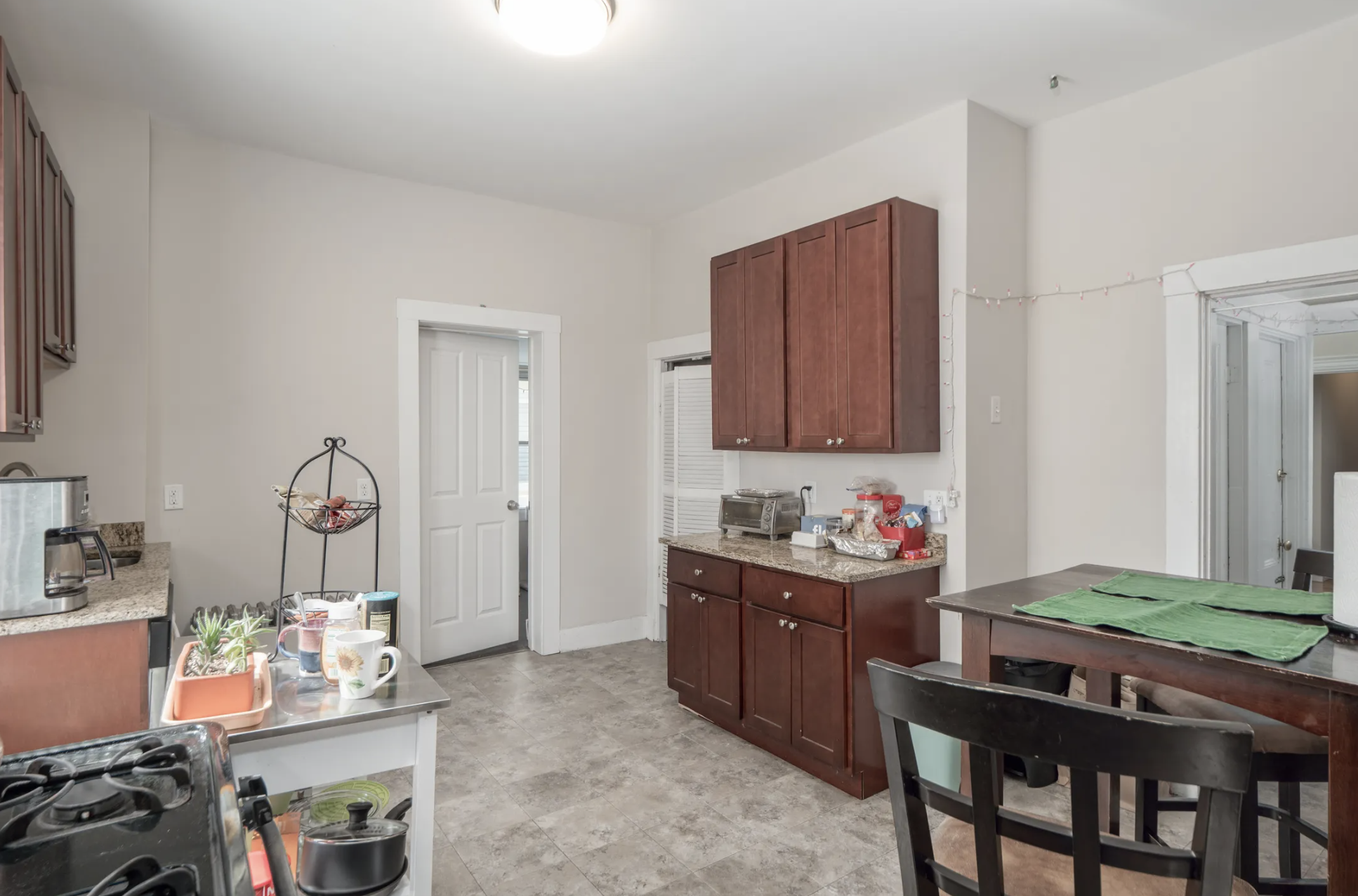 44 Cameron Ave, Davis Square